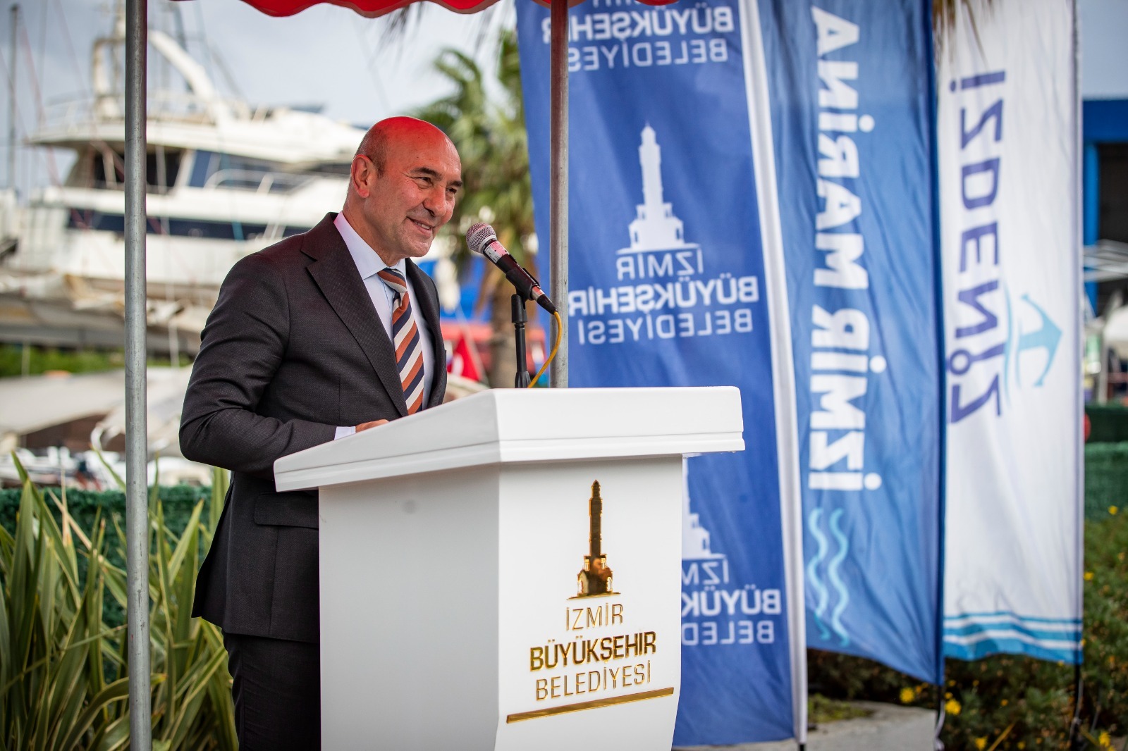 İzmir Marina’da Mavi Bayrak Gururu