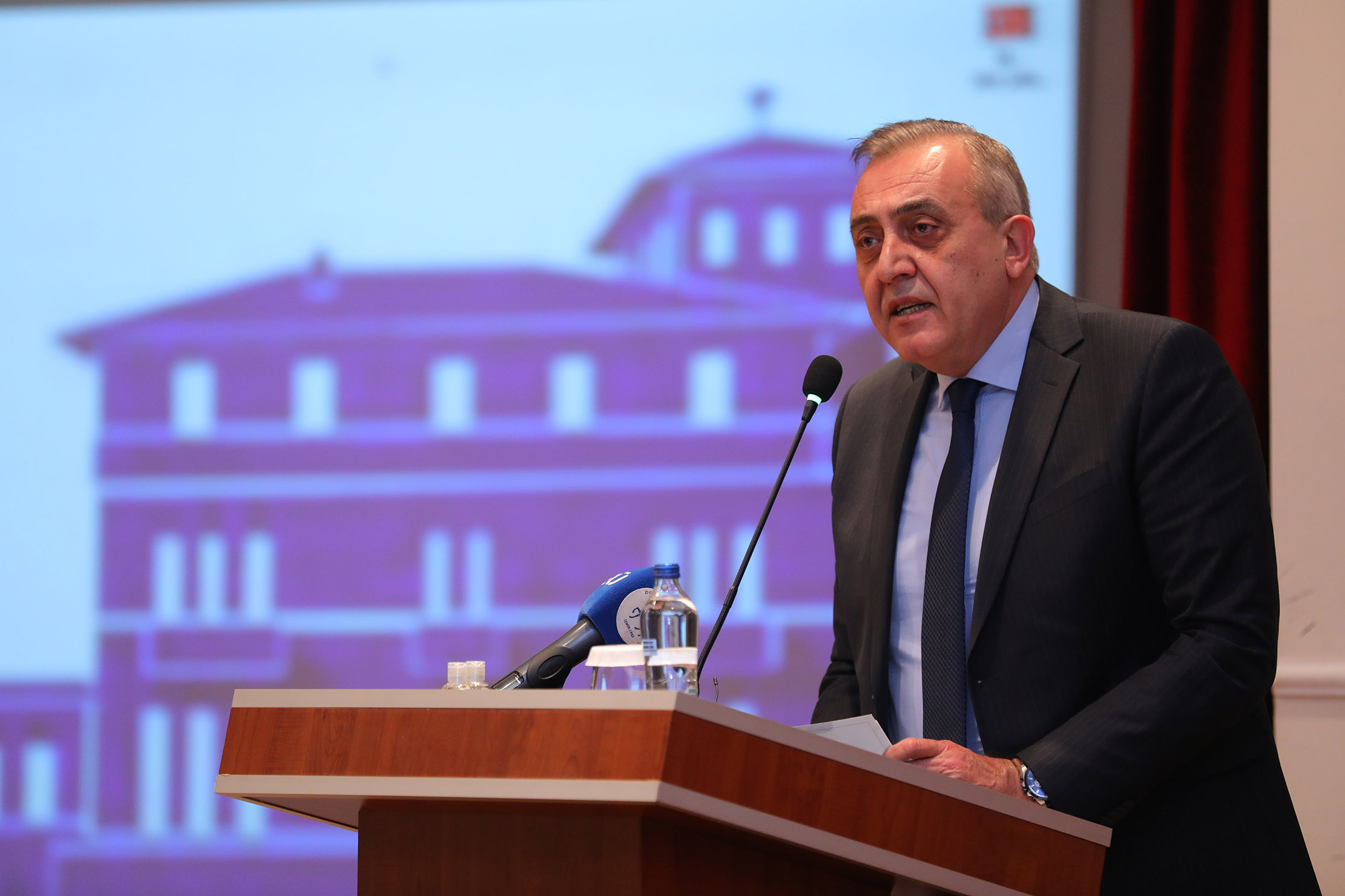 DEÜ'de Öğretmenler Günü Töreni düzenlendi