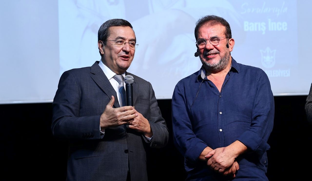 Konak Söyleşilerinin konuğu Nebil Özgentürk oldu