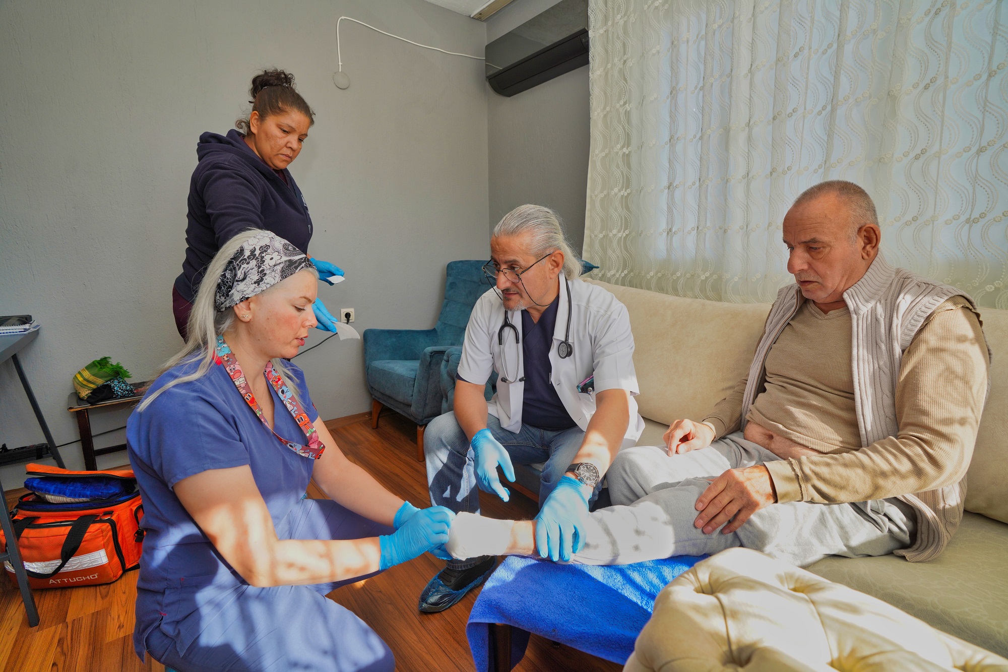 Gaziemir Belediyesi, sağlık hizmetleriyle fark yaratıyor