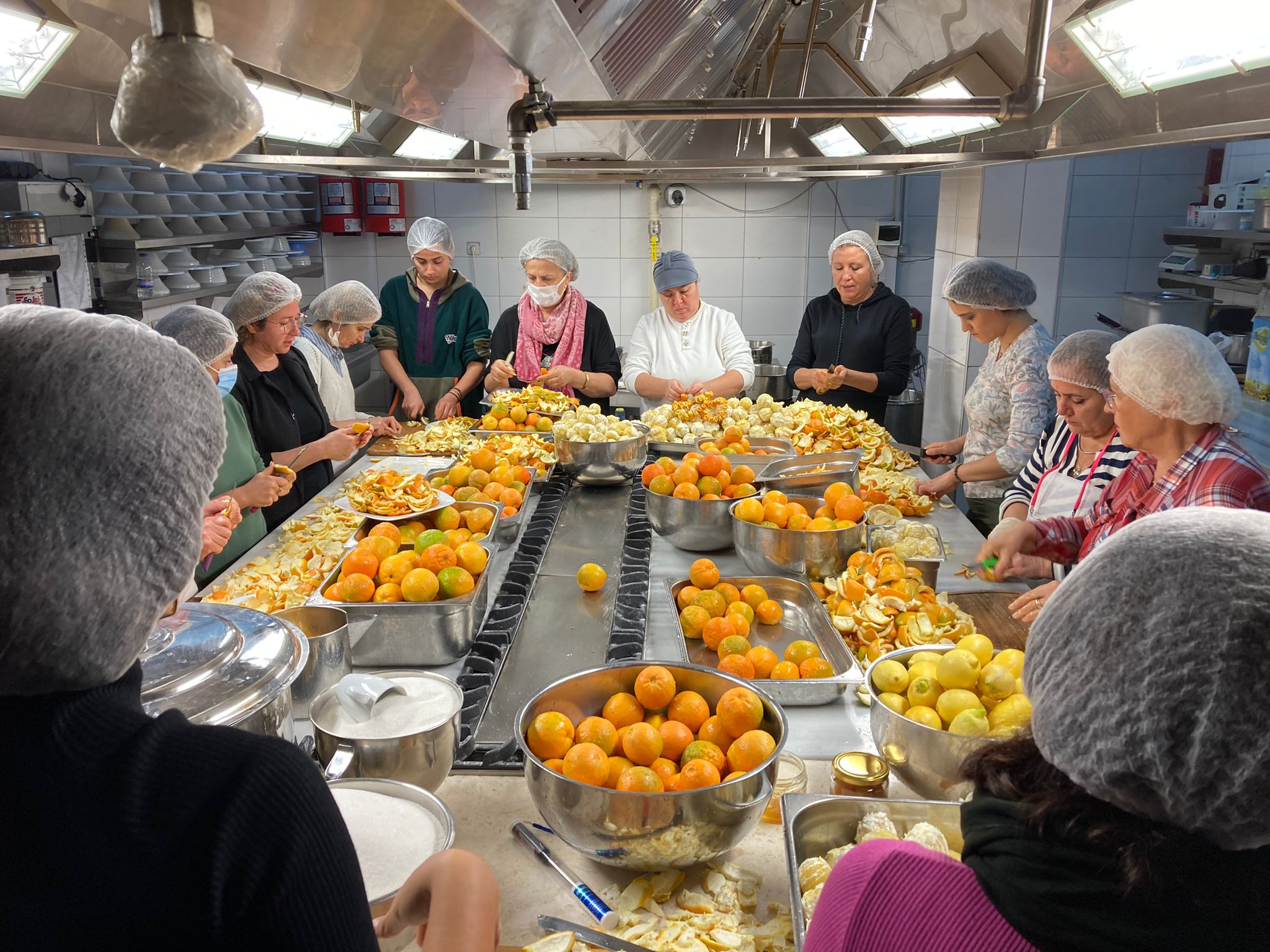 Bornovalı kadınlar mutfakta buluşuyor
