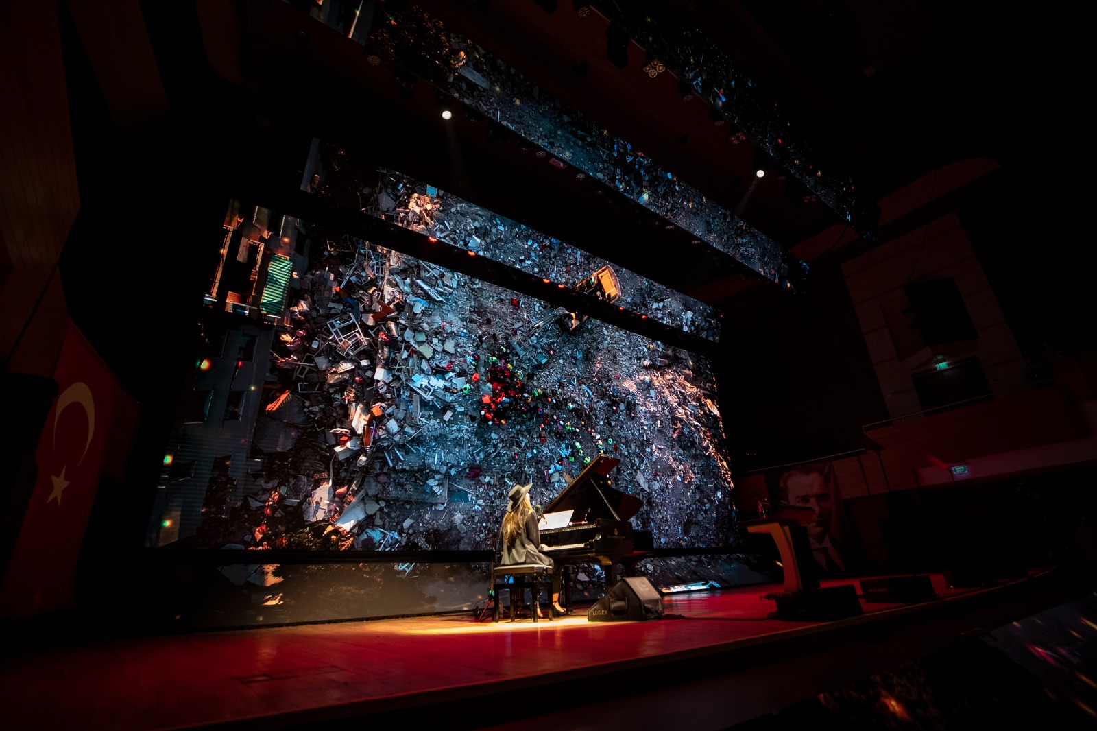 İkinci Yüzyılın İktisat Kongresi Karsu'nun konseriyle başladı