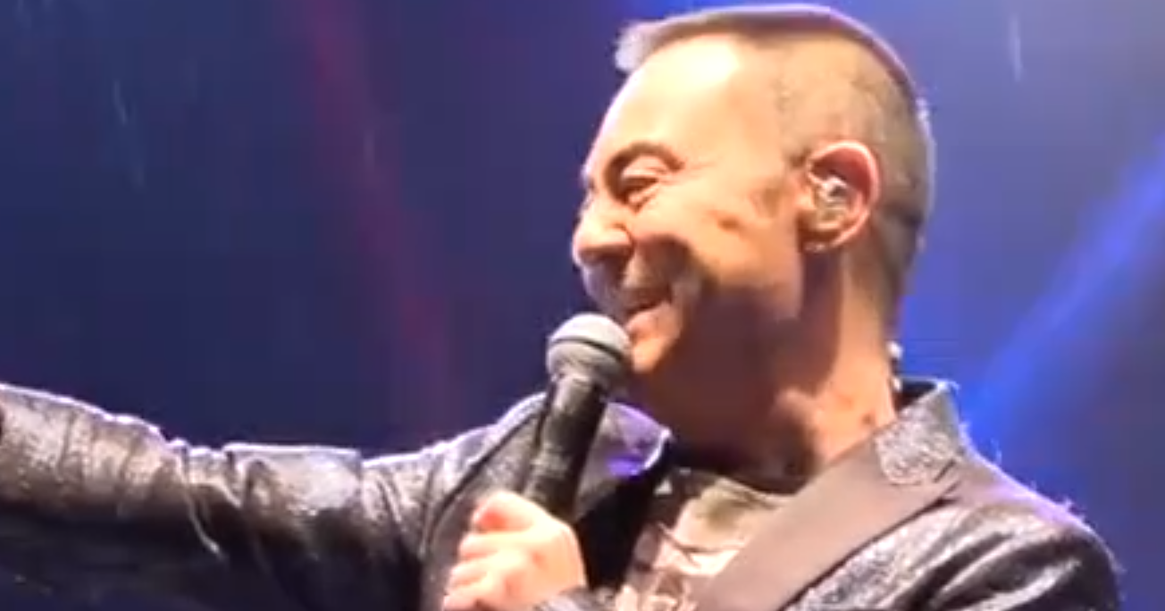 Manisalılar Serdar Ortaç ile coştu