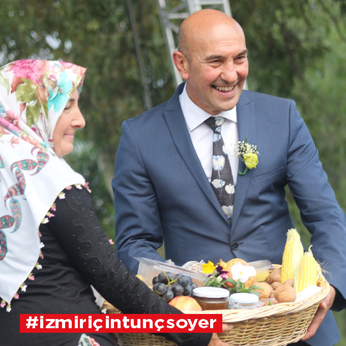 CHP Genel Merkezi'ne İzmirli Soruyor