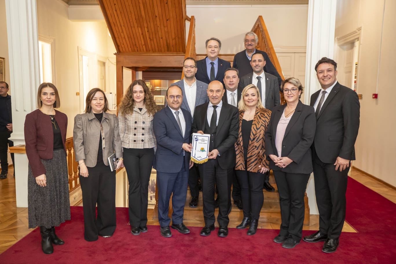 SKAL’DAN TUNÇ SOYER’E TEŞEKKÜR VE VEFA ZİYARETİ