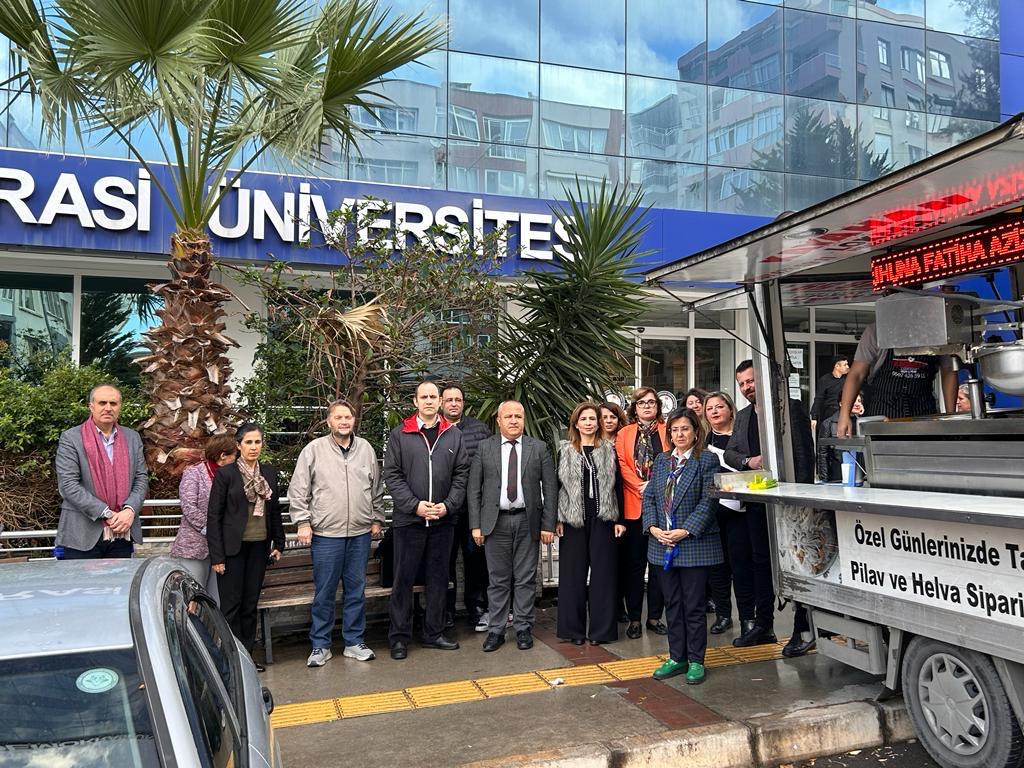 İzmir Demokrasi Üniversitesinde Şehitlerimiz Hatırasına Lokma Hayrı Gerçekleştirildi