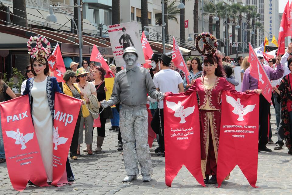 Uluslararası Aktivist Sanatçılar Birliği'nden 1 Mayıs İşçi Bayramı Yürüyüşü'ne Davet