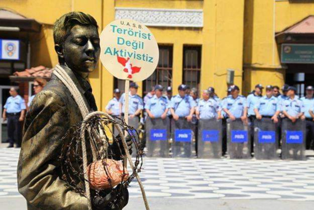 Uluslararası Aktivist Sanatçılar Birliği'nden 1 Mayıs İşçi Bayramı Yürüyüşü'ne Davet