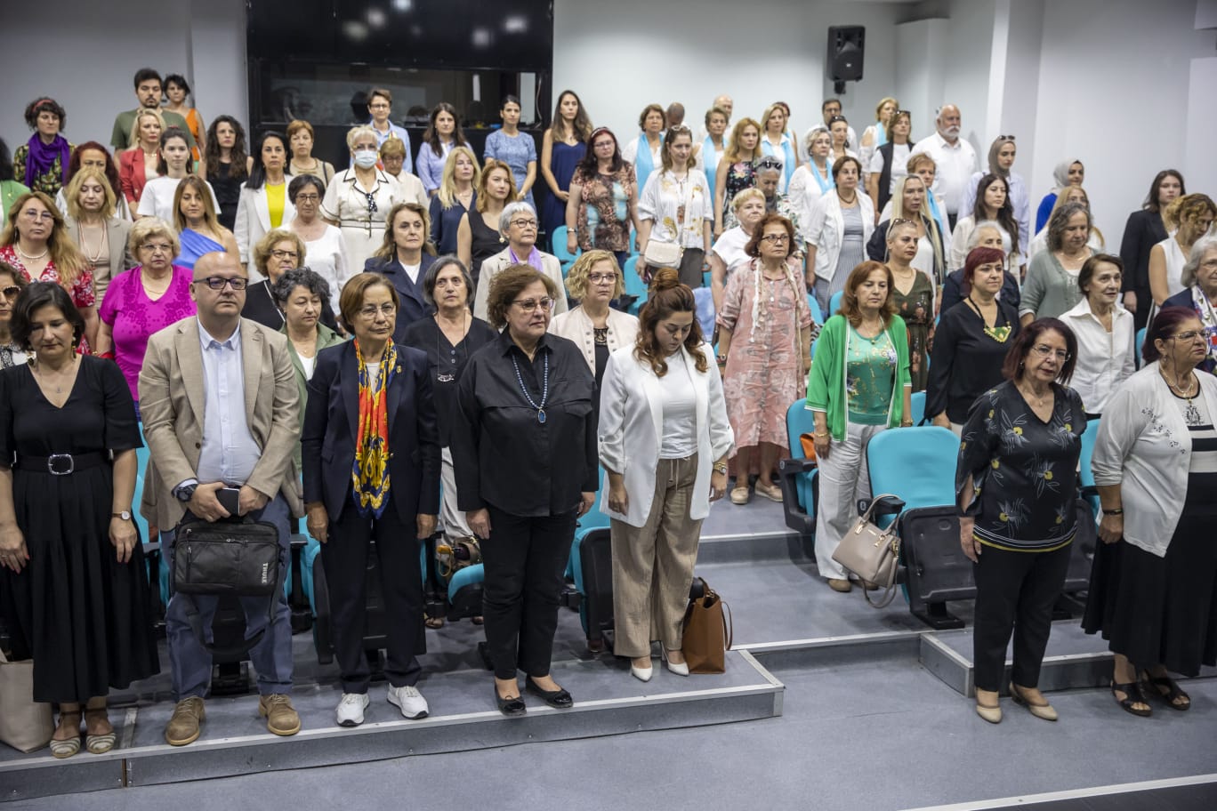 İzmir’li Kadınlar, Şükufe Nihal’in izinde..