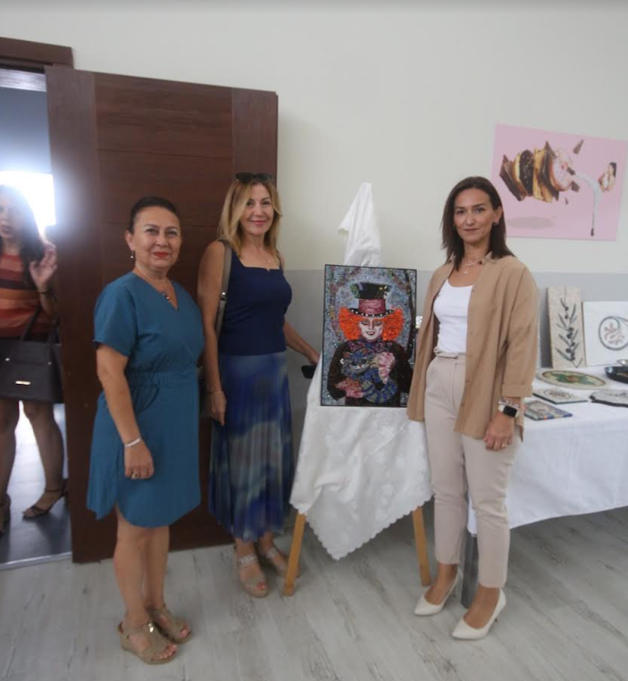 'KADIN 'Yeryüzünde Gördüğünüz Herşey Kadının Eseridir' Mozaik Sergisi Açıldı