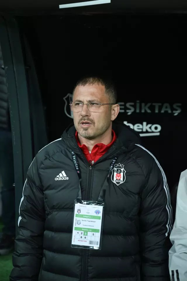 PFDK'dan Beşiktaş'ın hocasına 2 maç ceza