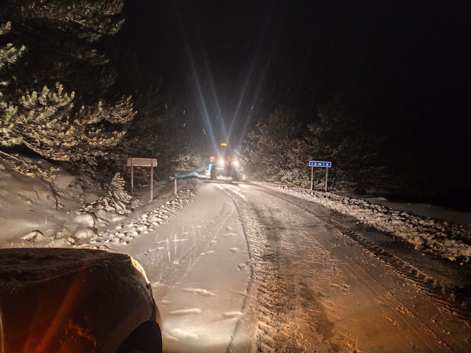 Manisa’da Etkili Olan Kar Yağışına, Büyükşehir’den Yoğun