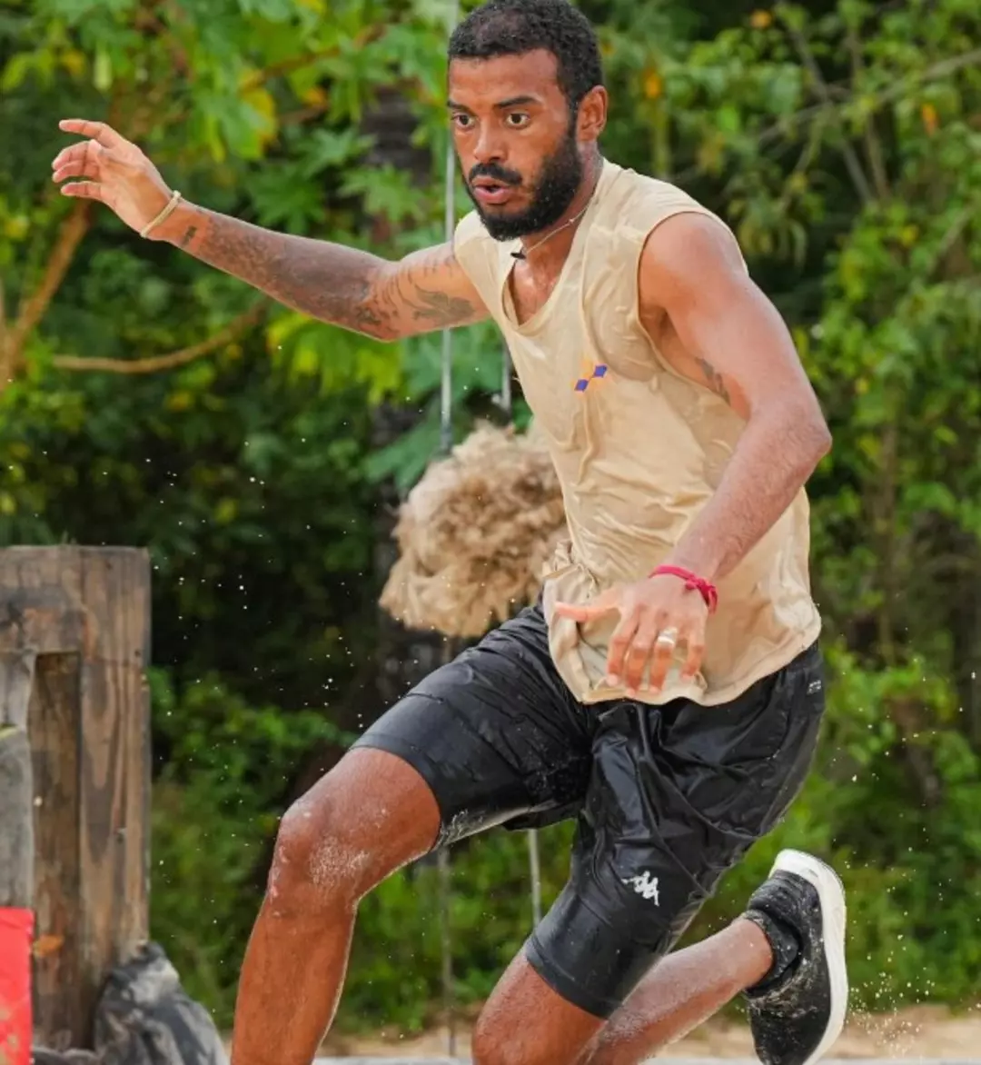 Survivor'da yasak aşk yaşadığı iddia edilmişti! Efecan Dianzenza'nın 8 yıllık evliliği tek celsede bitti
