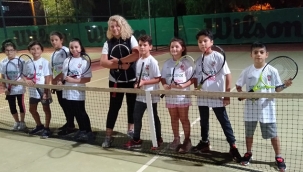 Bostanlıspor teniste de iddialı