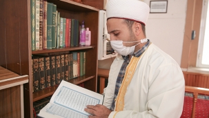 İşitme engelli cemaat için işaret dili öğrenmeye başladı