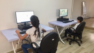 Konak Kent Konseyi Bilgisayarlarını Öğrencilere Açtı
