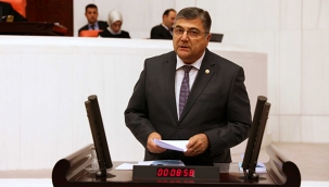 Sındır, “AKP’den bir kıyak da GSM operatörlerine”