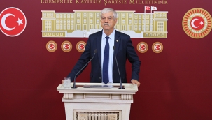 Büyükşehir’in giyim otobüsü depremzedelerin hizmetinde