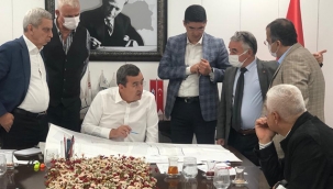 Konak Belediyesi iki hizmet binasını daha boşaltıyor