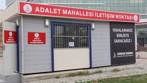 Bayraklı Belediyesi, ‘İletişim Noktaları’nda vatandaşı bilgilendiriyor