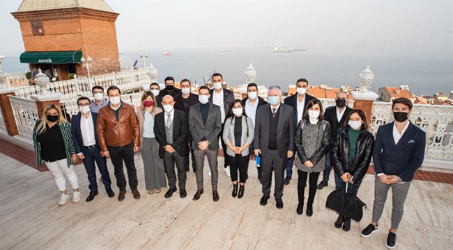 CHP İzmir Gençliğinden Anlamlı Yeni Yıl Mesajı