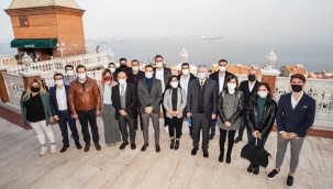 CHP İzmir Gençliğinden Anlamlı Yeni Yıl Mesajı