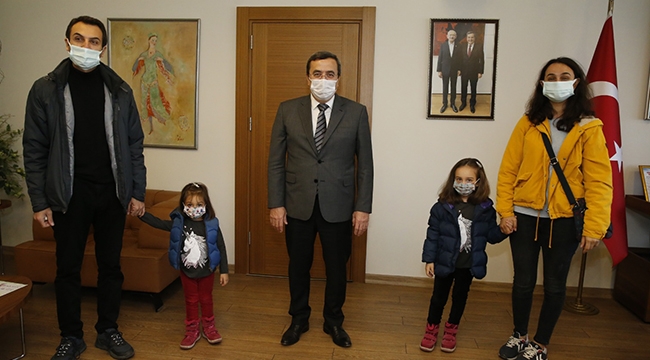 Çocuklar istiyor, Başkan Batur yapıyor