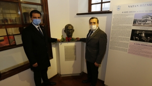 İnönü’ye buruk anma