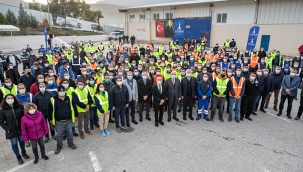 İzmir Büyükşehir Belediye Başkanı Soyer personelin yeni yılını kutladı