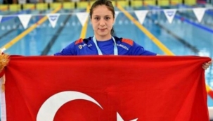 Milli yüzücüden dünya rekoru geldi