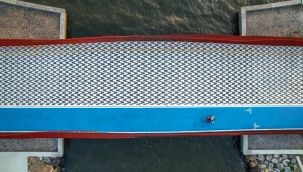 Bayraklı yaya köprüsüne uluslararası tasarım ödülü