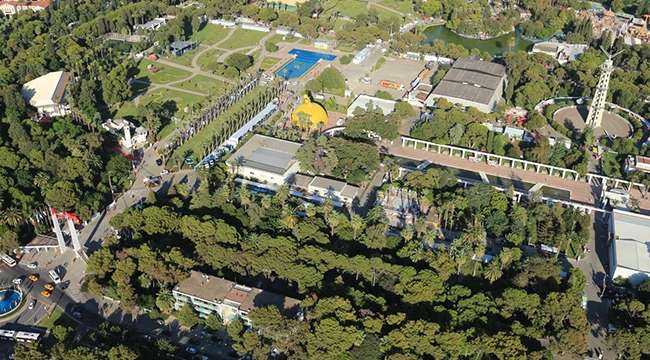 İzmir Büyükşehir Belediyesi Meclisi’nde Kültürpark ve COVID-19 sunumu