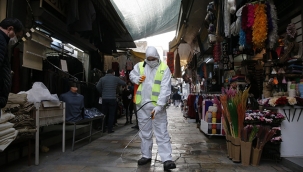 Kemeraltı esnafına dezenfeksiyon desteği