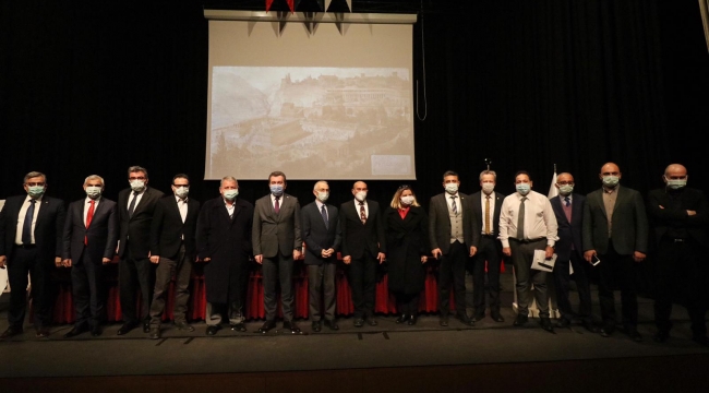 Bergama Belediye Başkanı Hakan Koştu; “Zeus Sunağı UNESCO Dünya Mirası Bergama’nındır&quot;