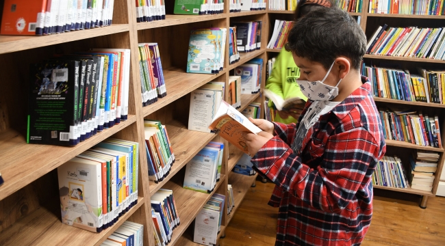 Kuşadası çocuk kütüphanesi ziyaretçilerini bekliyor