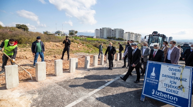 Başkan Soyer ilçe turlarına devam ediyor