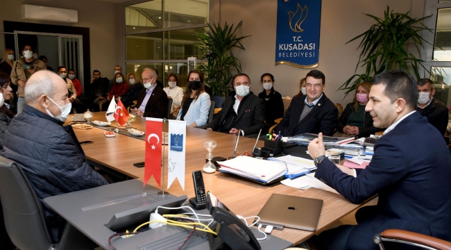 Chp aydın eski milletvekili baydar kuşadası belediyesi&#039;ni ziyaret etti