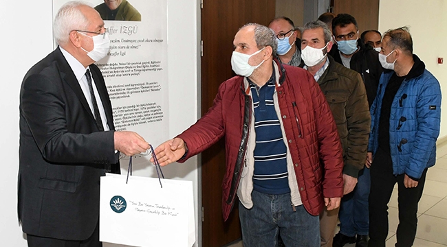 Karabağlar Belediyesi’nden kahvehane esnafına nakdi yardım