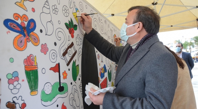 Mutluluğun resmini boyadılar