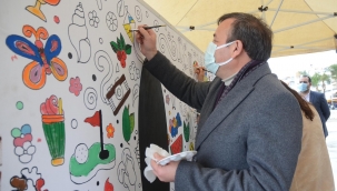 Mutluluğun resmini boyadılar