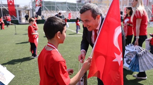 Batur’dan 23 Nisan’a özel video ve mesaj