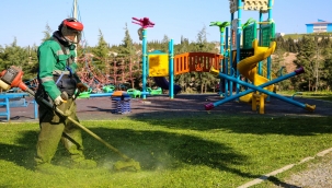 Buca Belediyesi’nden parklarda özel çalışma