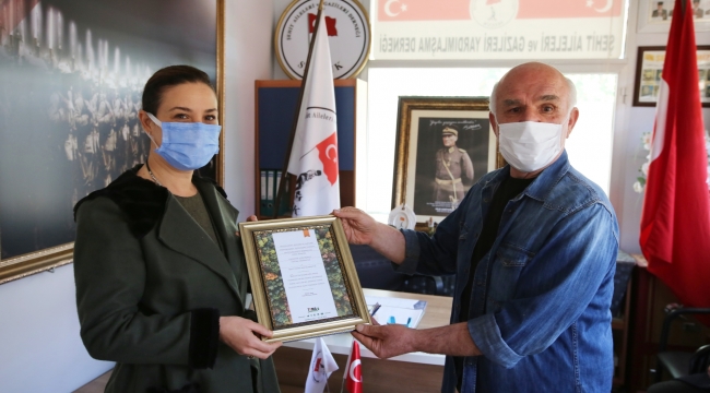 Efes selçuk’ta şehitler ve gaziler için anlamlı bağış