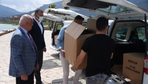 Kemalpaşa’da 15 bin kişiye sıcak yemek 4 bin koli