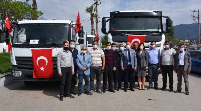 Kemalpaşa’ya 5 yeni çöp kamyonu 2 eshot