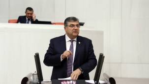 Milletvekili Sındır, “dökme zeytinyağına ihracat yasağı üreticiye de ihracatçıya da zarar!”