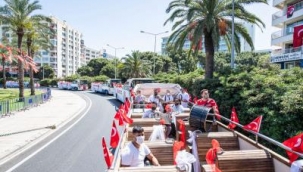 4 günlük 19 Mayıs coşkusuna İzmirli müzisyenler de katıldı