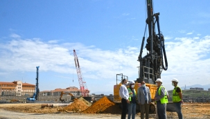 Atatürk Gençlik Merkezi temel atmaya hazırlanıyor