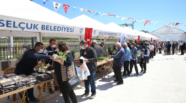 Efes selçuk’ta yeşil atıklar doğal gübreye dönüşüyor