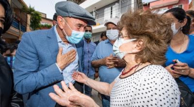 İzmir Büyükşehir Belediyesi’nden kapanma günlerinde asfalt atağı